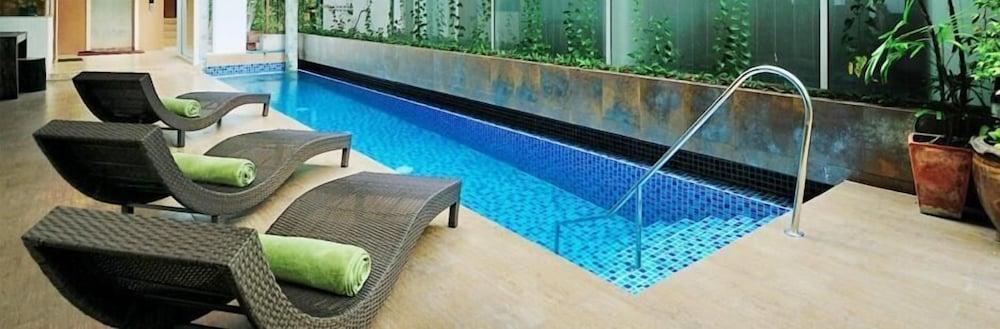 Nantra Retreat And 3*